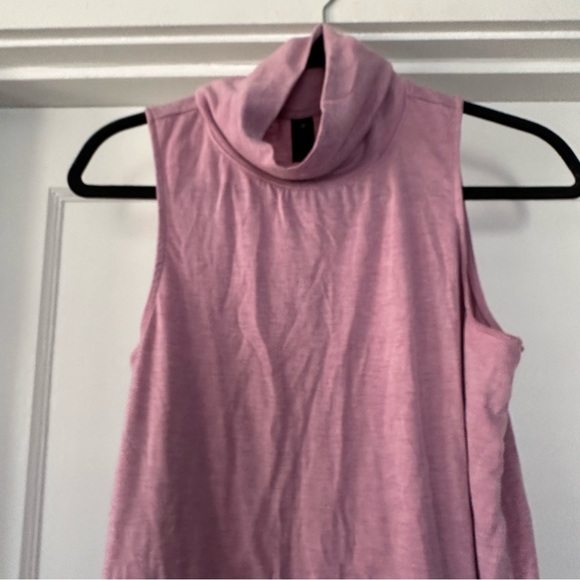 Yogalicious Tank Top Womens M Medium Pink Sleeveless Mock Neck Lightweight - Picture 3 of 5